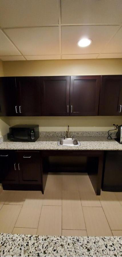 Holiday Inn Express Pittsburgh West - Greentree, An Ihg Hotel Crafton Exterior foto